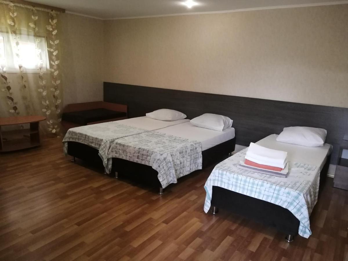 Мини-Отель На Агрба 22А Pizunda Luaran gambar